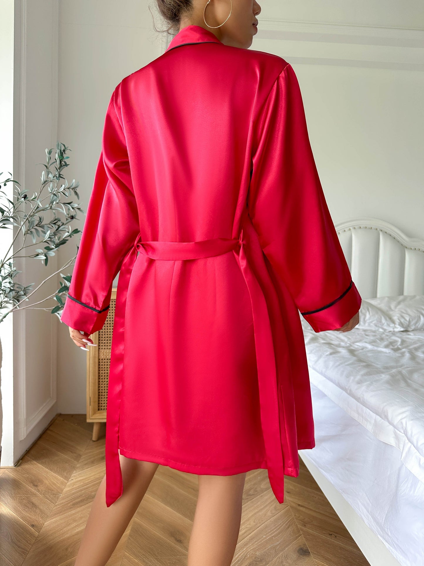 Elegant Women's Satin Lounge Set – Cozy Robe, Cami & Shorts