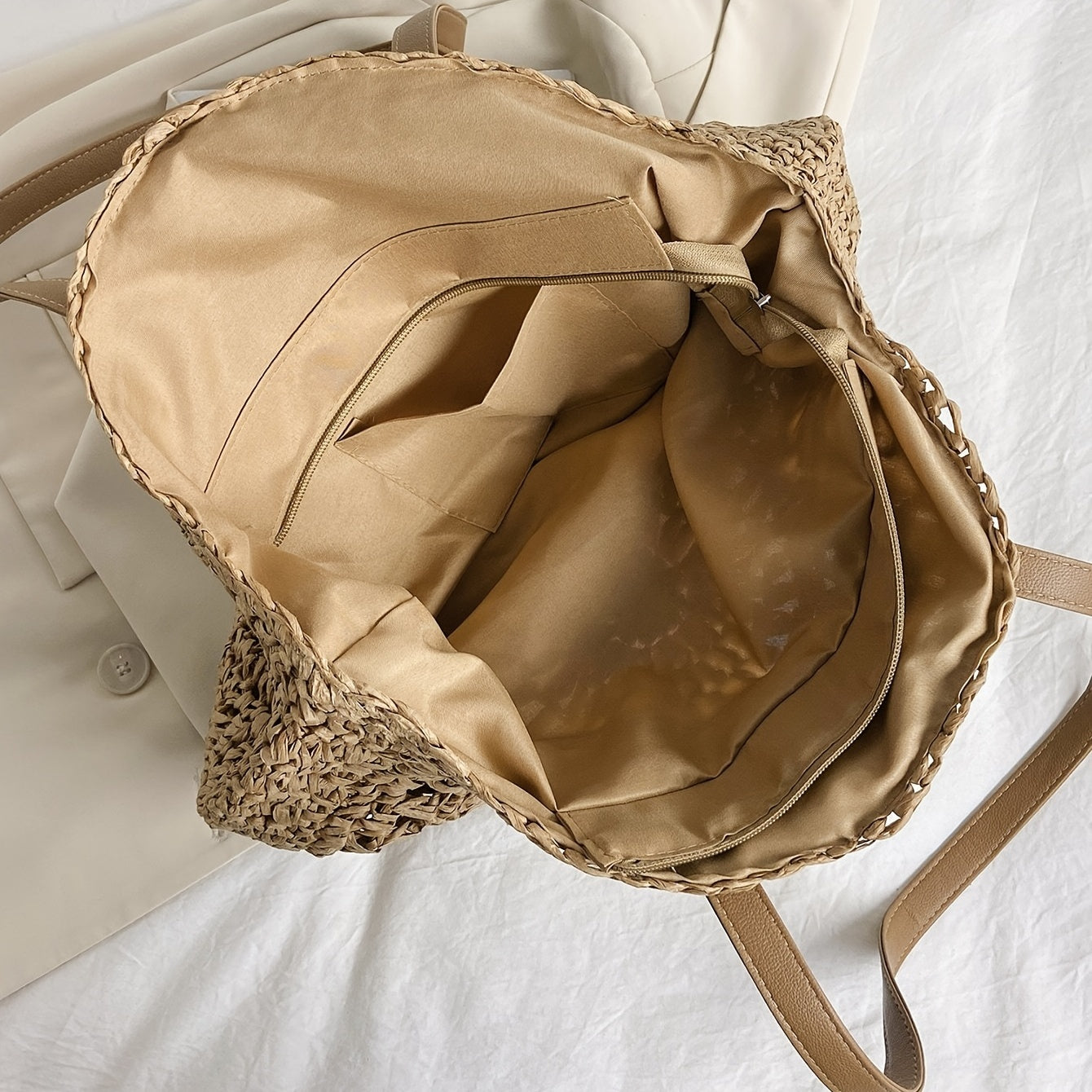 Vintage-Inspired Round Straw Bag – Portable Handwoven Beach Tote with Dual Handles