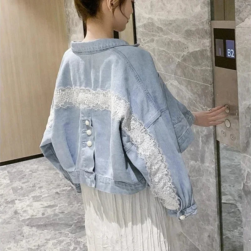 Elegant Lace-Trimmed Denim Coat – Women’s Spring/Autumn Designer Jacket