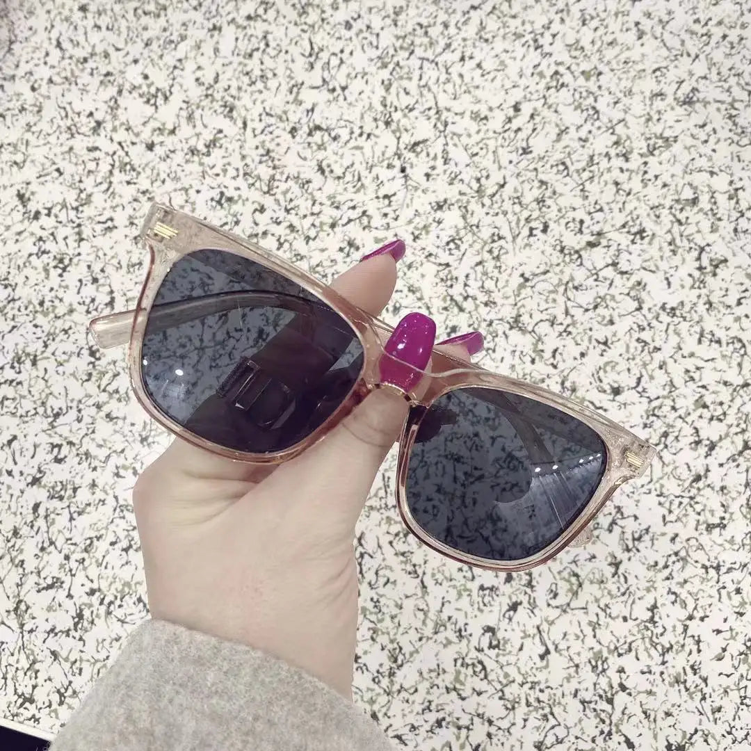 Fashion Square Sunglasses – UV400 Protection, Retro Style for Stylish Women