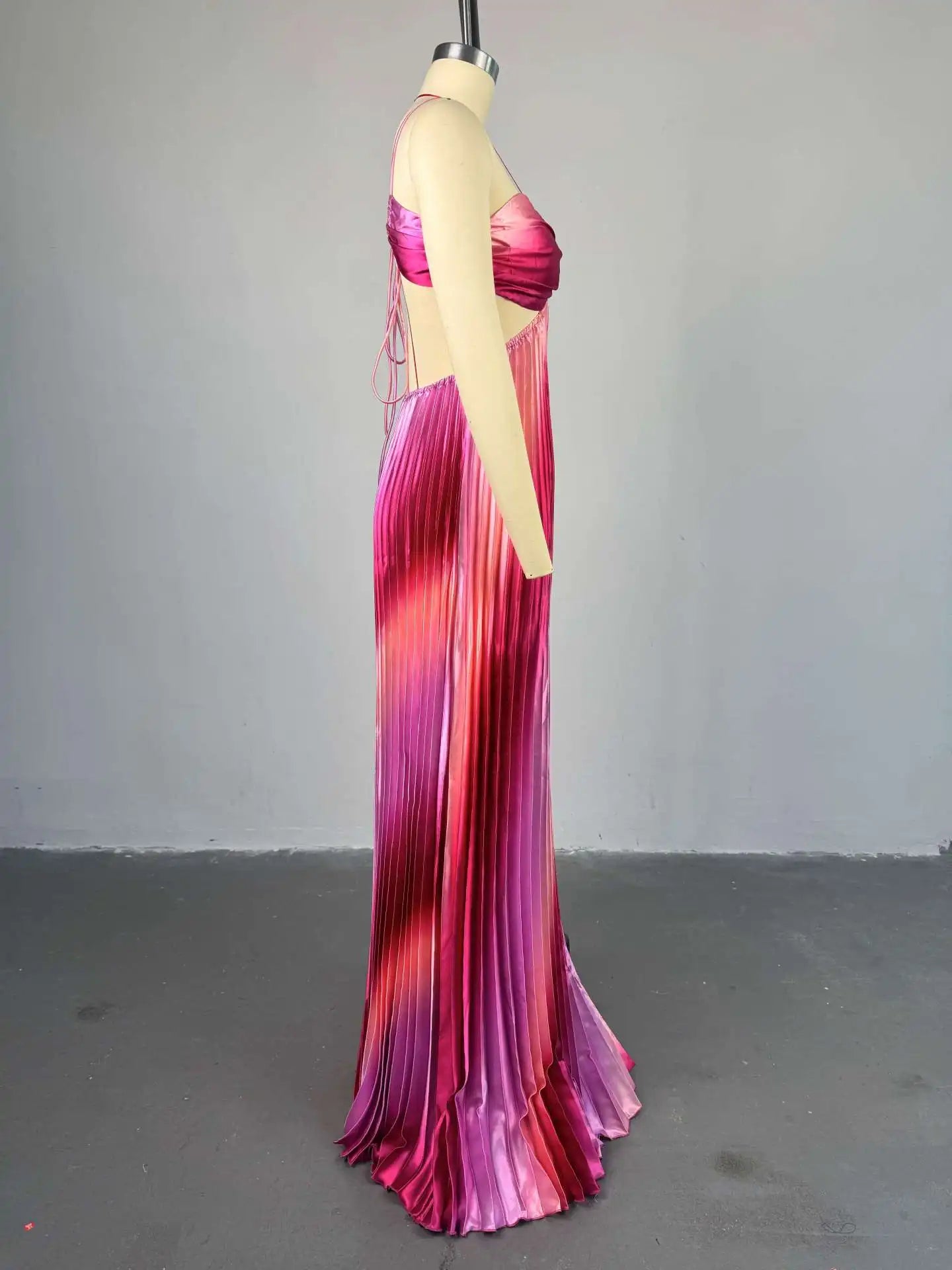 Elegant Gradient Pleated Long Dress – CM.YAYA Summer Statement