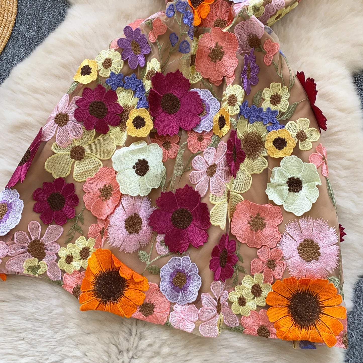 Zipper Back 3D Flower Embroidered Short Dress – Chic Sleeveless Look