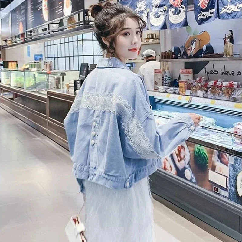 Elegant Lace-Trimmed Denim Coat – Women’s Spring/Autumn Designer Jacket