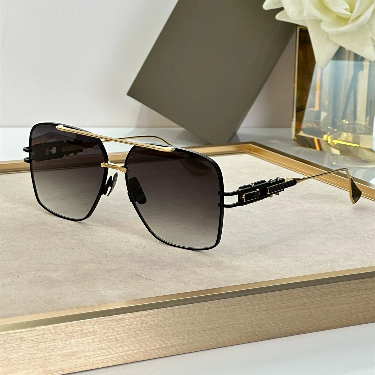 Luxury Metal Frame Sunglasses – GRAND EMPERIK 2025 Fashion Eyewear