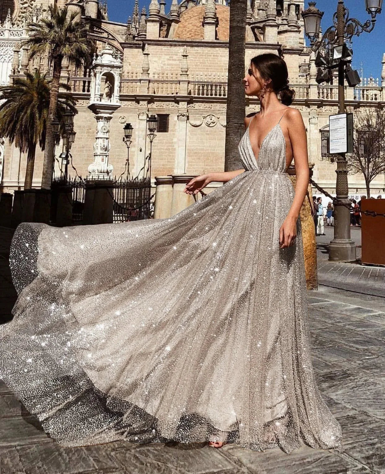 Shimmering V-Neck Sequin Maxi Dress – Elegant Suspender Party Dress