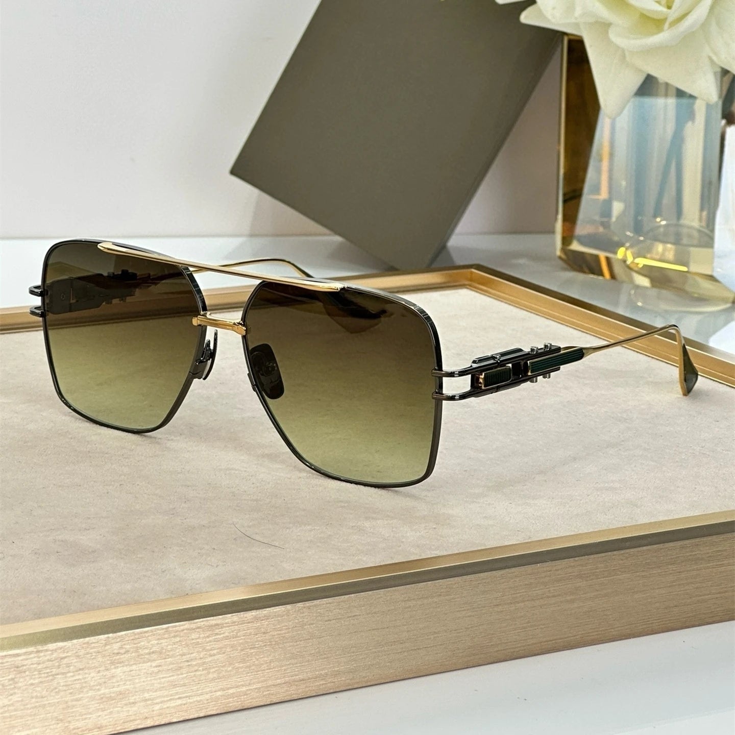 Luxury Metal Frame Sunglasses – GRAND EMPERIK 2025 Fashion Eyewear