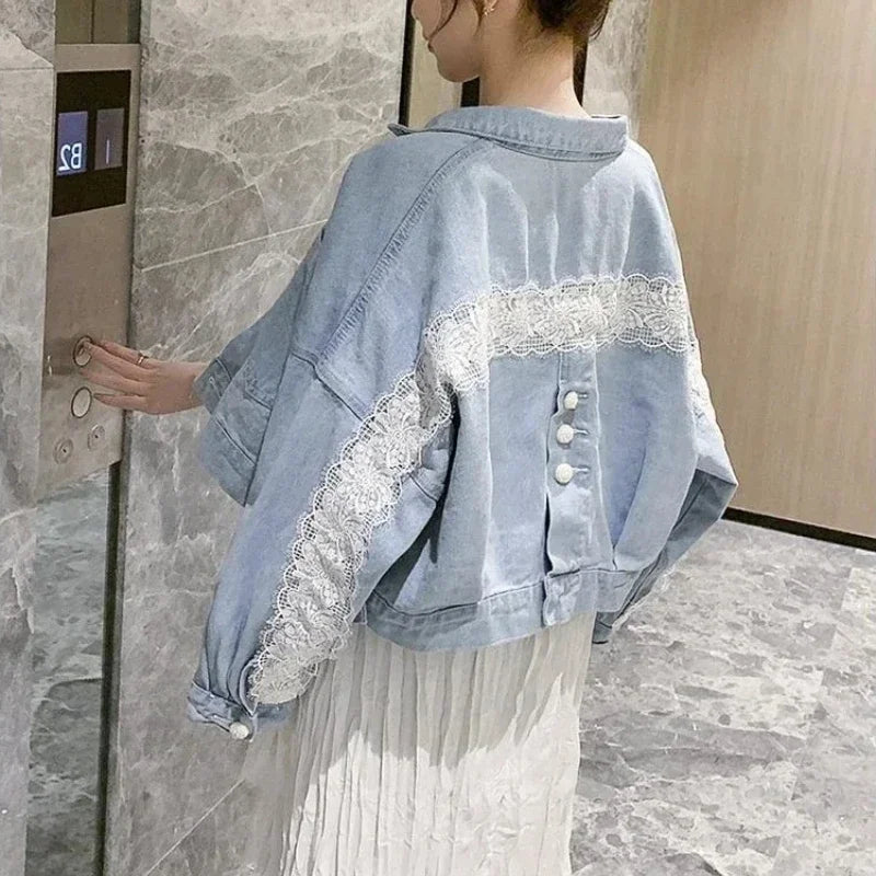 Elegant Lace-Trimmed Denim Coat – Women’s Spring/Autumn Designer Jacket
