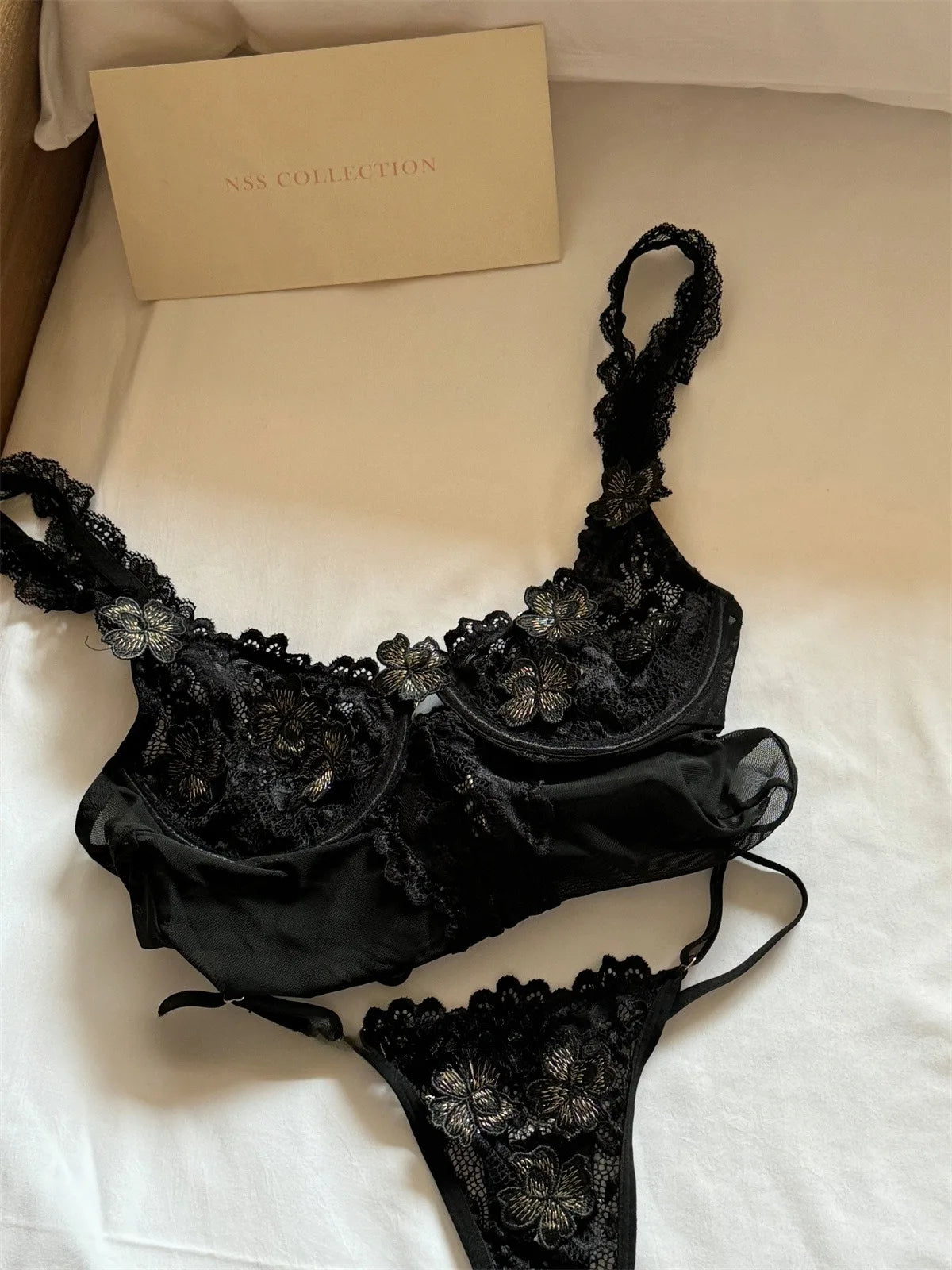 Embroidered Floral Lace Lingerie – Thin Lace Gathered Cup Bra for Enhanced Lift