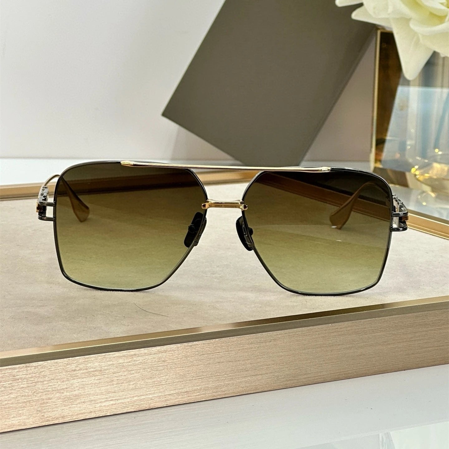 Luxury Metal Frame Sunglasses – GRAND EMPERIK 2025 Fashion Eyewear