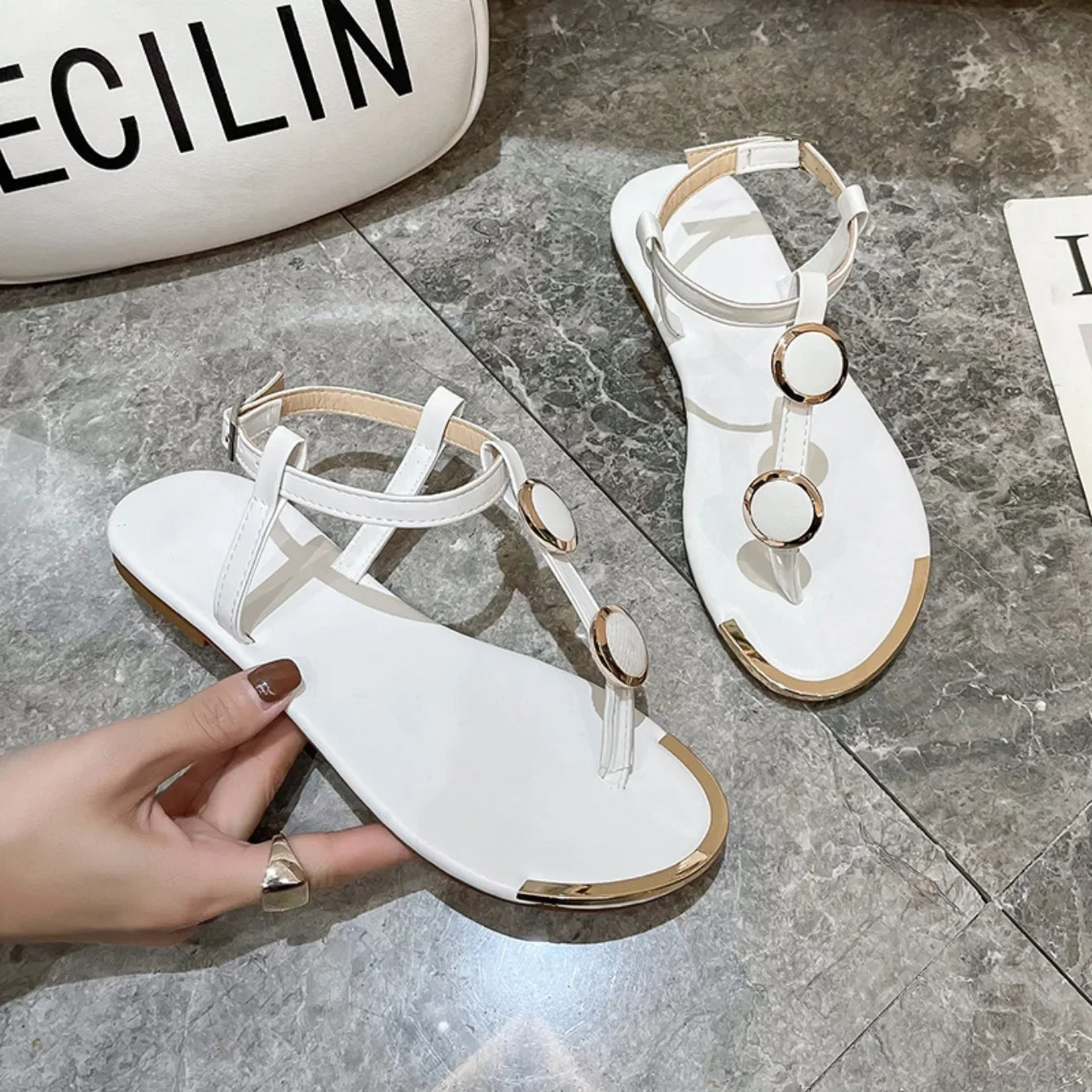 Stylish Comfort – Designer-Inspired Summer Flip Flops for Women