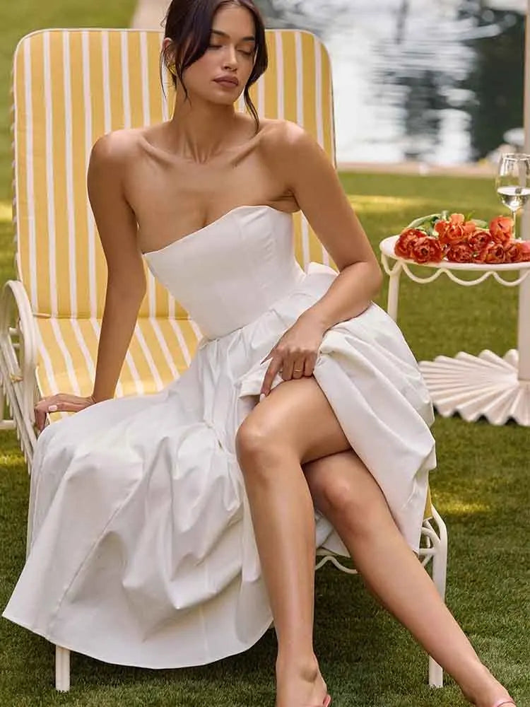 Sexy & Sophisticated: NIDANSSI Strapless Backless Bodycon Dress for Women
