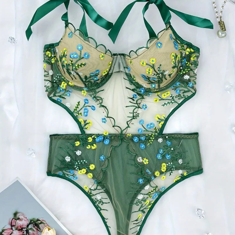 Elegant & Sexy Lingerie Set – Women’s Lace Bra with Matching Thong