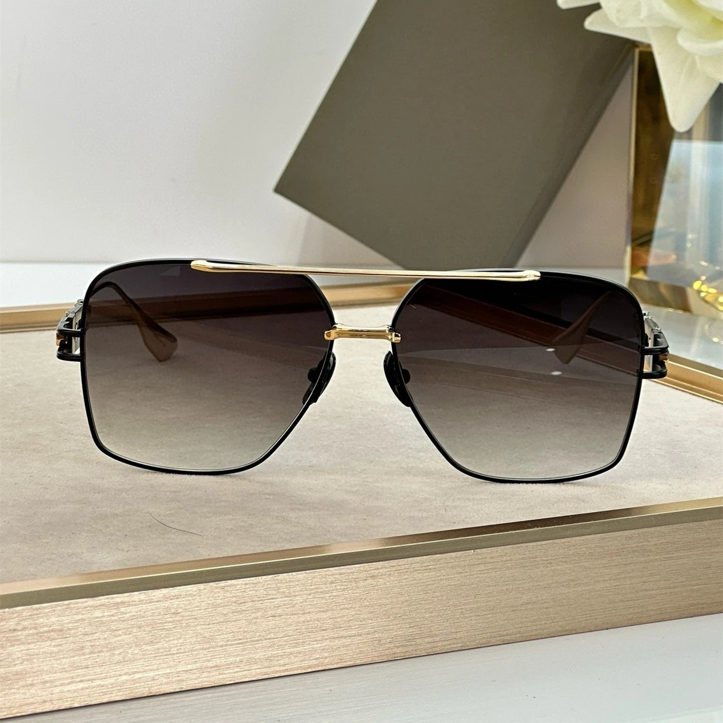 Luxury Metal Frame Sunglasses – GRAND EMPERIK 2025 Fashion Eyewear