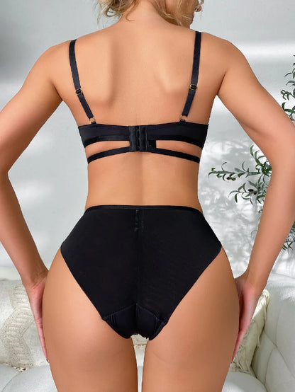 European Style Sexy Lingerie – Women’s Push-Up Gather Bra & Cross Strap Panty Set