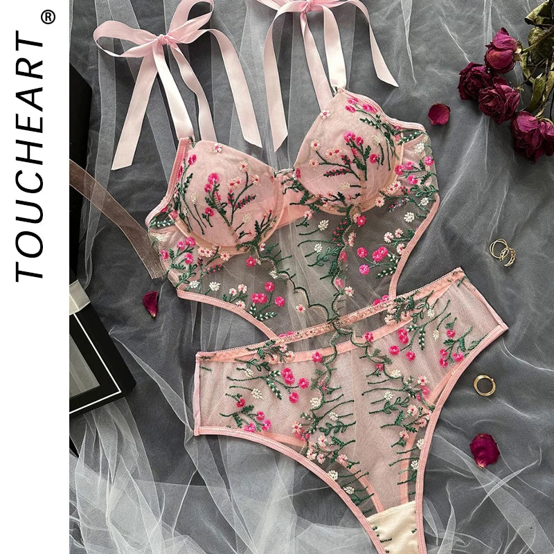 Elegant & Sexy Lingerie Set – Women’s Lace Bra with Matching Thong