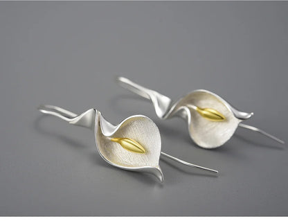 Elegant Calla Lily Earrings – Long Hanging 18K Gold & Silver Floral Jewelry