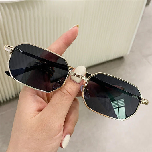 Classic Narrow Metal Sunglasses – Sleek Rectangle Design for Men & Women