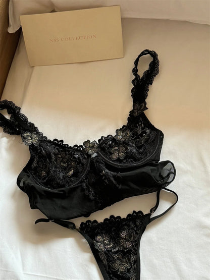 Embroidered Floral Lace Lingerie – Thin Lace Gathered Cup Bra for Enhanced Lift