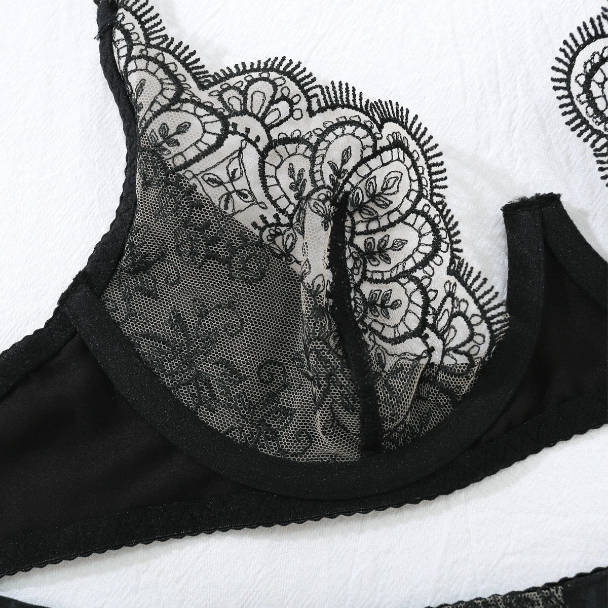 Ellolace Lace Sexy Lingerie Set With Long Glove Attractive Chest Suspenders Ensemble Lingeries Femmes Delicate Lace Underwear