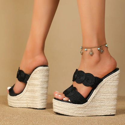 Bold & Beautiful: Summer Wedge Platform Slippers for Modern Women
