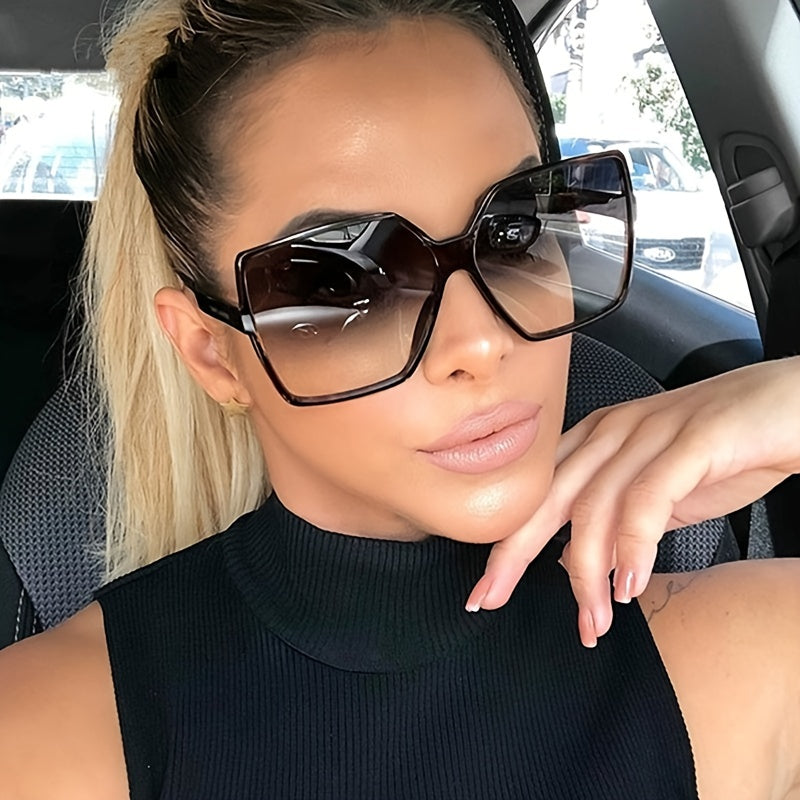 Fashionable Big Frame Gradient Sunglasses – Travel & Driving Ready